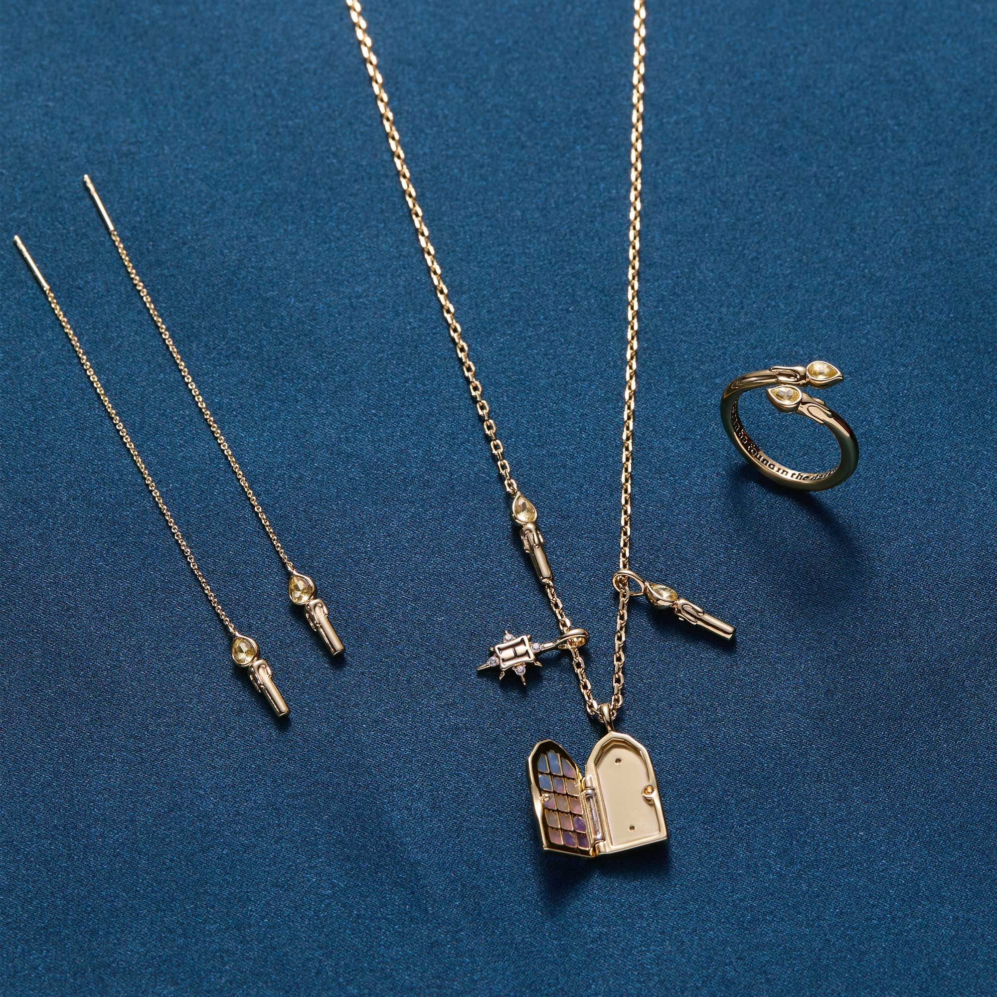 Hogwarts Great Hall Locket