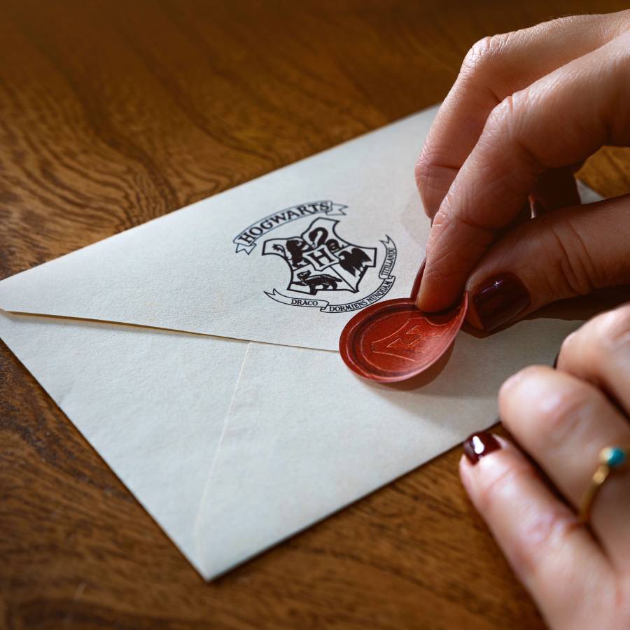 Hogwarts Acceptance Letter Writing Set